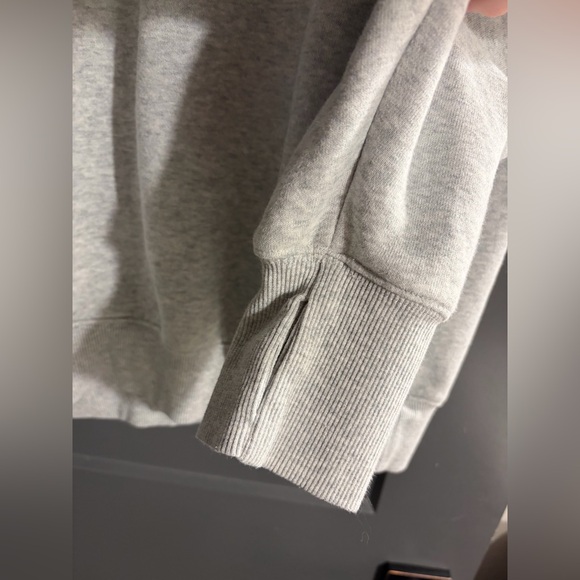 OFFLINE By Aerie Cloud Fleece Oversized Crewneck Sweatshirt Grey XS - Picture 4 of 6